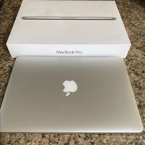 Apple MacBook Pro 2015 2.7ghz 120gb